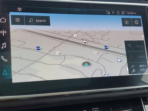 Used 2023 Audi Q8 Premium Plus image 21