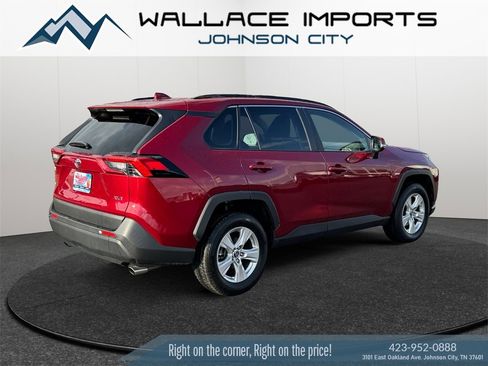 Used 2019 Toyota RAV4 XLE image 5