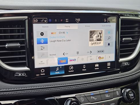 New 2026 Chrysler Pacifica Select image 18