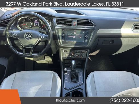 Used 2018 Volkswagen Tiguan SE w/ Panoramic Sunroof Package FWD image 33