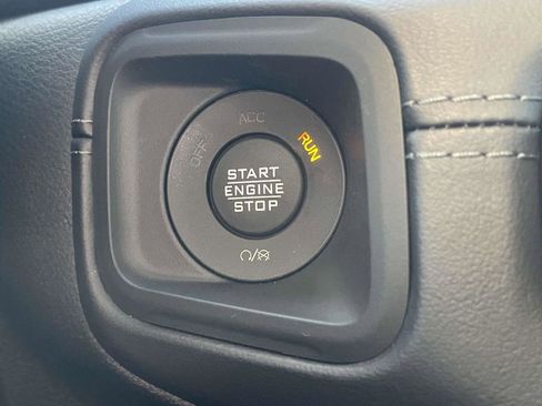 New 2025 Jeep Gladiator Rubicon image 16