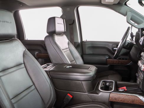 Used 2022 GMC Sierra 2500 Denali w/ Technology Package image 31