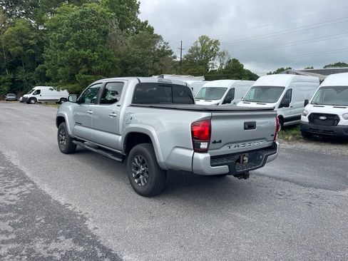 Used 2023 Toyota Tacoma SR5 w/ Technology Package AWD/4WD image 3