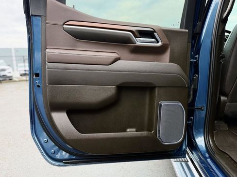 Used 2025 GMC Sierra 1500 Denali w/ Denali Carbonpro Edition image 14