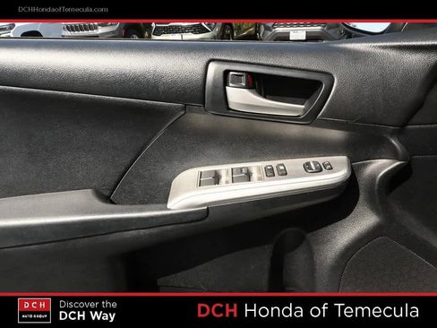 Used 2012 Toyota Camry SE image 15