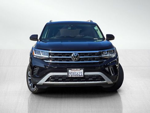 Used 2023 Volkswagen Atlas SEL AWD/4WD image 3