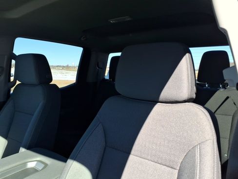 New 2026 Chevrolet Silverado 1500 Custom Trail Boss w/ LPO, Dark Essentials Package AWD/4WD image 15