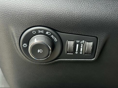 New 2026 Jeep Compass Latitude AWD/4WD image 20