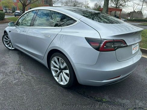 Used 2018 Tesla Model 3 Long Range image 6