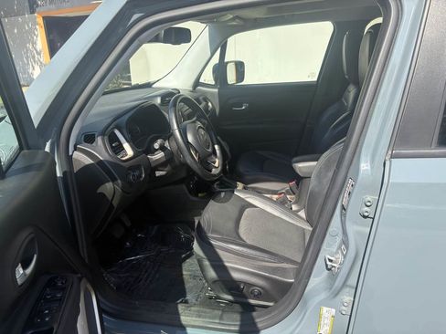 Used 2017 Jeep Renegade Trailhawk image 13