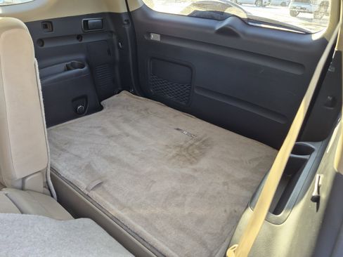 Used 2011 Toyota RAV4 4WD w/ Base L4 Extra Value Pkg image 11