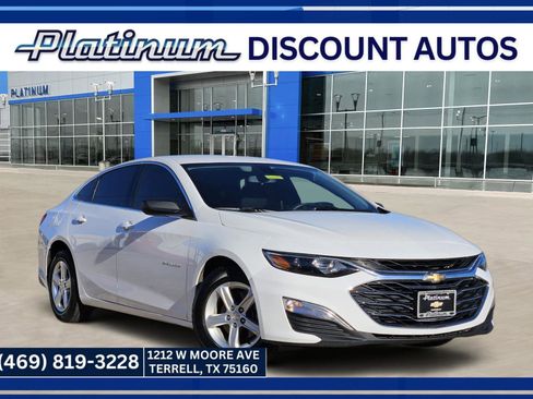Used 2020 Chevrolet Malibu LS image 1