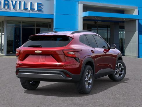 New 2026 Chevrolet Trax LT w/ Driver Confidence Package FWD image 4