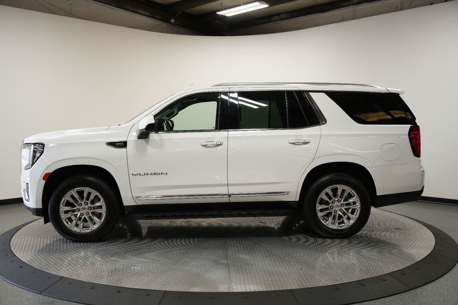 Certified 2024 GMC Yukon SLT AWD/4WD image 5