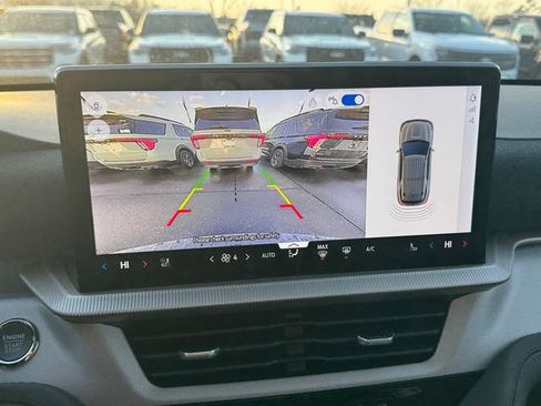 New 2026 Ford Explorer Active w/ Active Comfort Package image 22