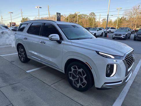 Used 2022 Hyundai Palisade Calligraphy image 6