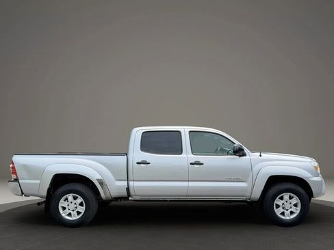 Used 2012 Toyota Tacoma PreRunner w/ SR5 Pkg RWD image 8