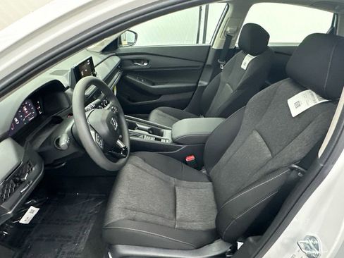 New 2025 Honda Accord SE image 10