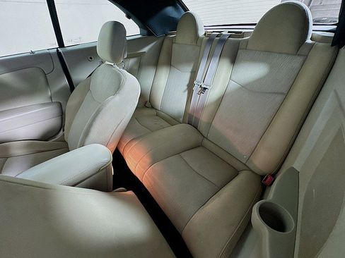 Used 2013 Chrysler 200 Touring image 19