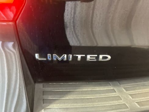 Used 2024 Ford Expedition Max Limited RWD image 10