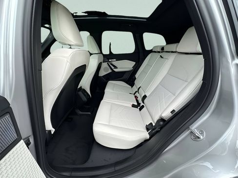 New 2026 BMW X1 xDrive28i w/ Technology Package AWD/4WD image 22