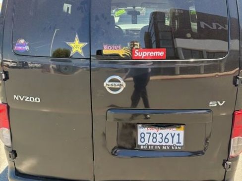 Used 2015 Nissan NV200 SV w/ Back Door Glass Package FWD image 8