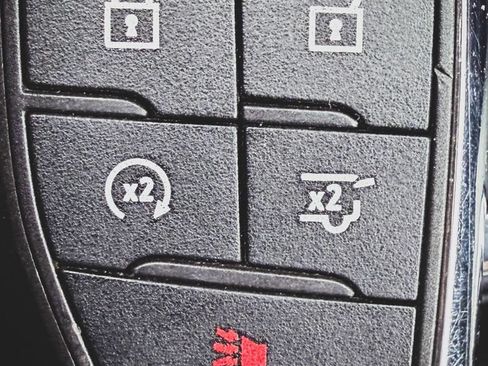 Used 2021 GMC Yukon XL SLE AWD/4WD image 5