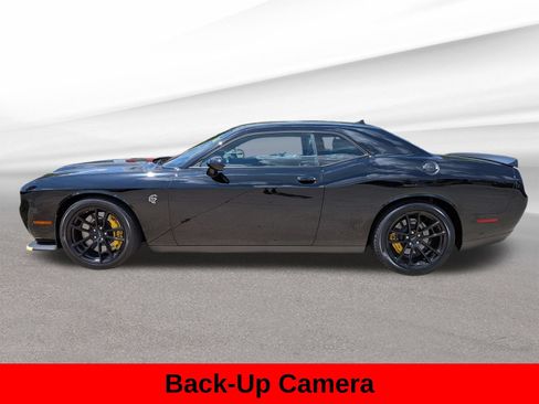 Used 2023 Dodge Challenger SRT Hellcat RWD image 9
