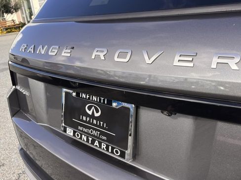 Used 2019 Land Rover Range Rover Evoque SE Premium image 36