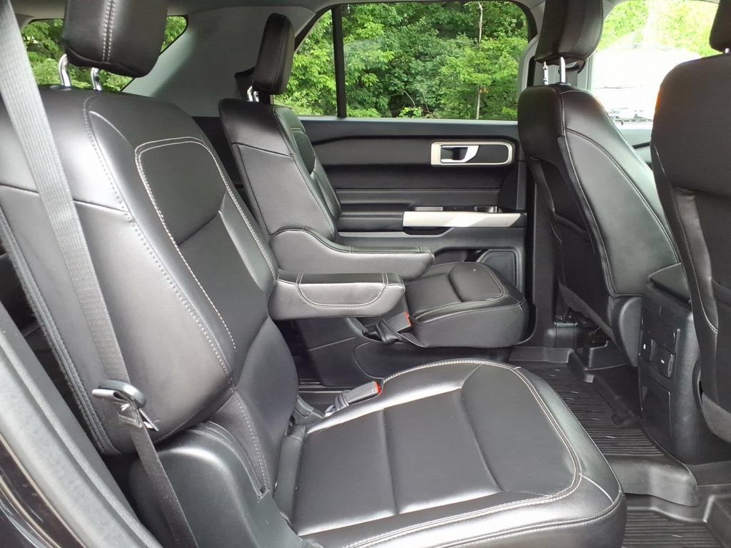 Certified 2023 Ford Explorer XLT w/ Equipment Group 202A AWD/4WD image 12