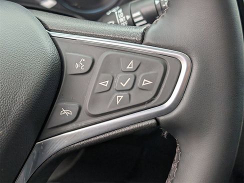 Used 2023 Chevrolet Equinox LT image 22