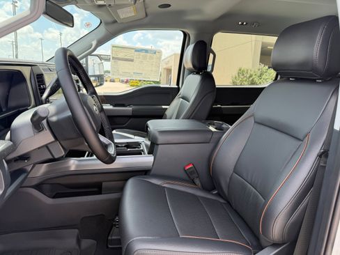 New 2025 Ford F350 Lariat w/ Lariat Ultimate Package image 16