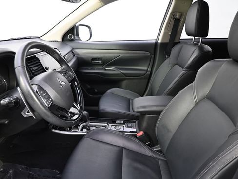 Used 2019 Mitsubishi Outlander GT AWD/4WD image 11