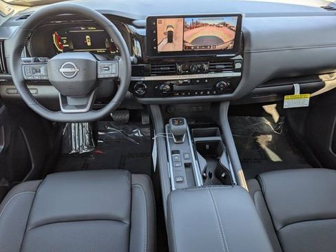 New 2026 Nissan Pathfinder SL FWD image 13