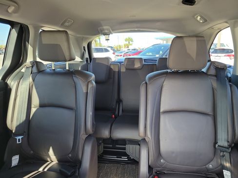 Used 2023 Honda Odyssey Touring image 14