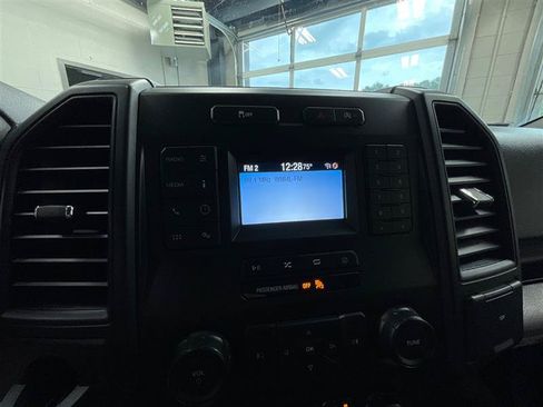 Used 2018 Ford F150 XL w/ Equipment Group 101A Mid RWD image 16