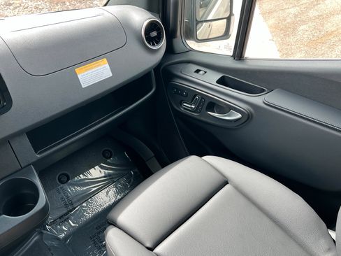 New 2026 Mercedes-Benz Sprinter 2500 image 10