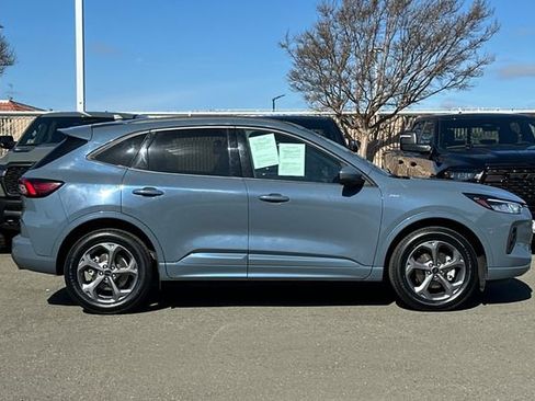 Used 2023 Ford Escape ST-Line Select w/ Tech Pack #2 image 3