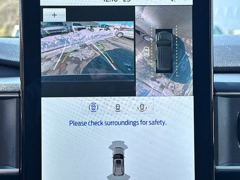 Used 2022 Ford Explorer Limited w/ Limited Technology Package image 33