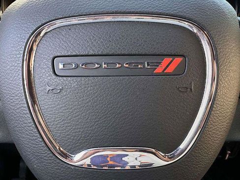 Used 2022 Dodge Durango R/T w/ Blacktop Package AWD/4WD image 27