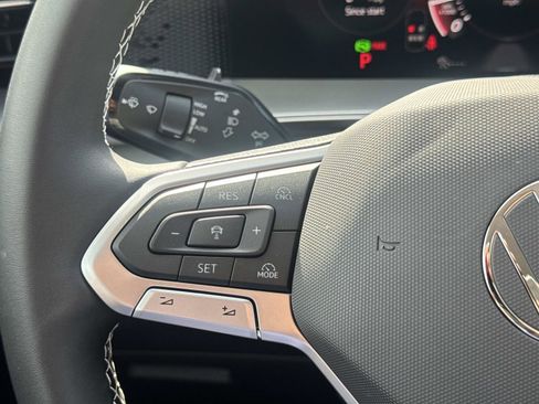 New 2026 Volkswagen Tiguan SE image 17