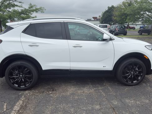 Used 2025 Buick Encore GX Sport Touring w/ Experience Buick Package image 2