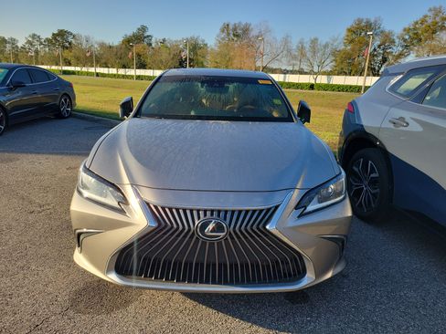 Used 2020 Lexus ES 350 w/ Premium Package image 29