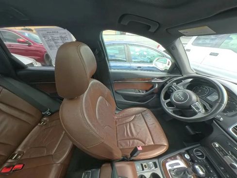 Used 2017 Audi Q3 2.0T Premium Plus w/ Premium Plus Package FWD image 31