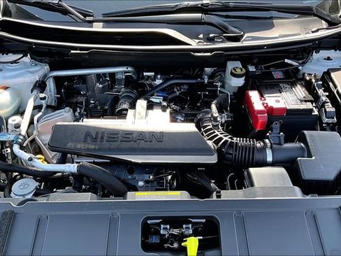 New 2026 Nissan Rogue SV FWD image 10