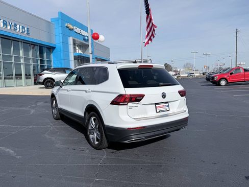 Used 2018 Volkswagen Tiguan SEL Premium image 7
