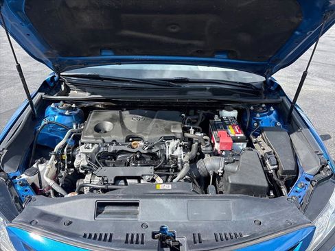 Used 2020 Toyota Camry XSE FWD image 31