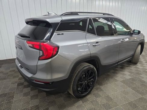 Used 2021 GMC Terrain SLE w/ Elevation Edition image 10