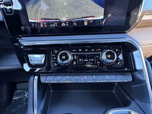 New 2026 GMC Sierra 2500 Denali w/ Denali Reserve Package AWD/4WD image 27