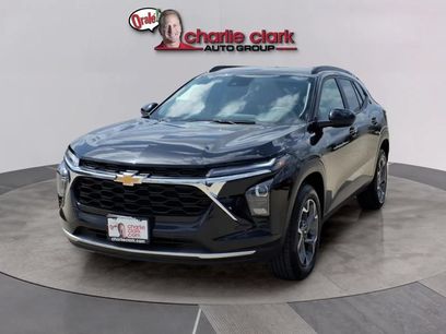 Used 2025 Chevrolet Trax LT